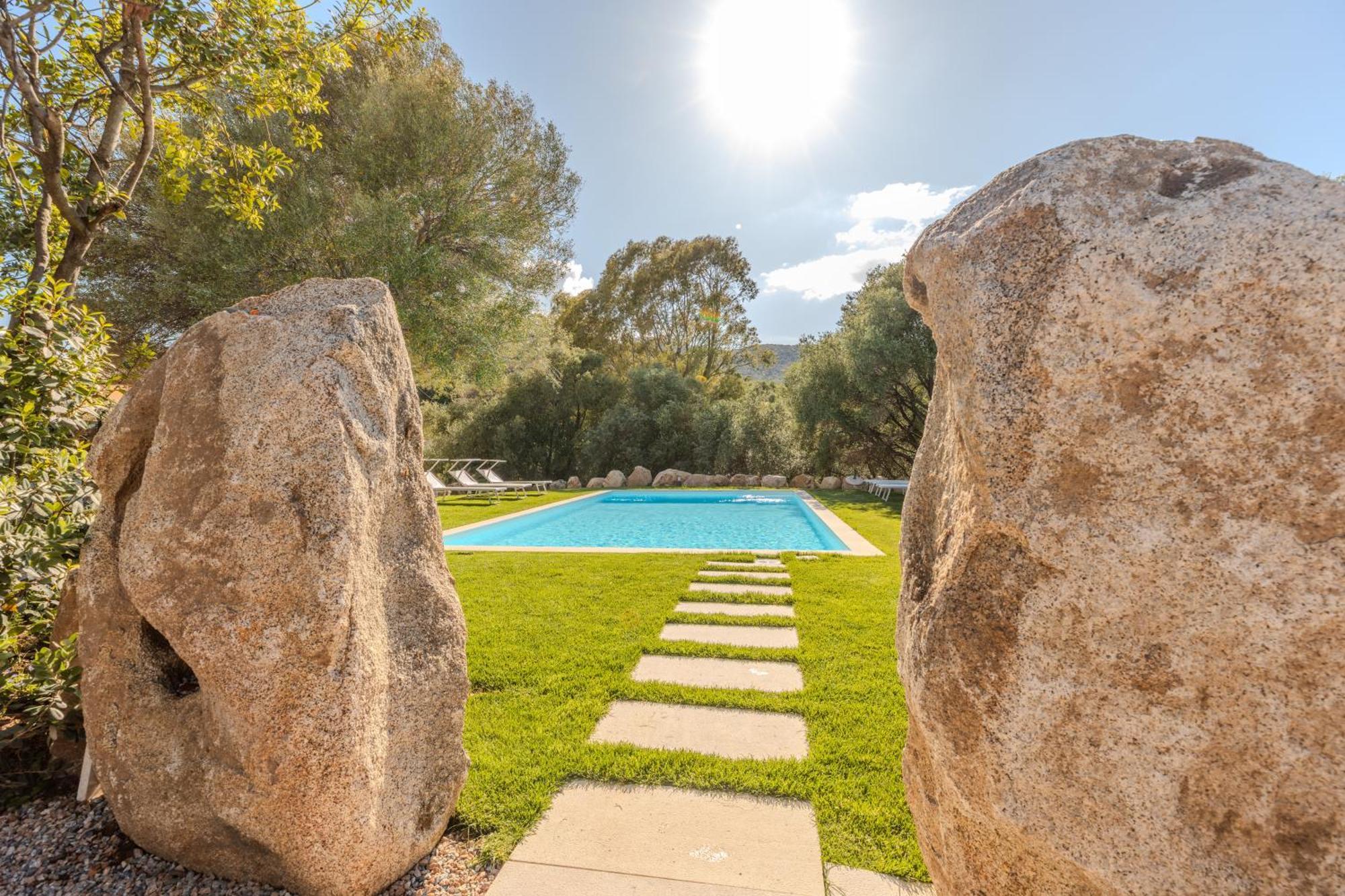 Stazzo San Teodoro Il Ginepro Piscina Condivisa Daire Dış mekan fotoğraf