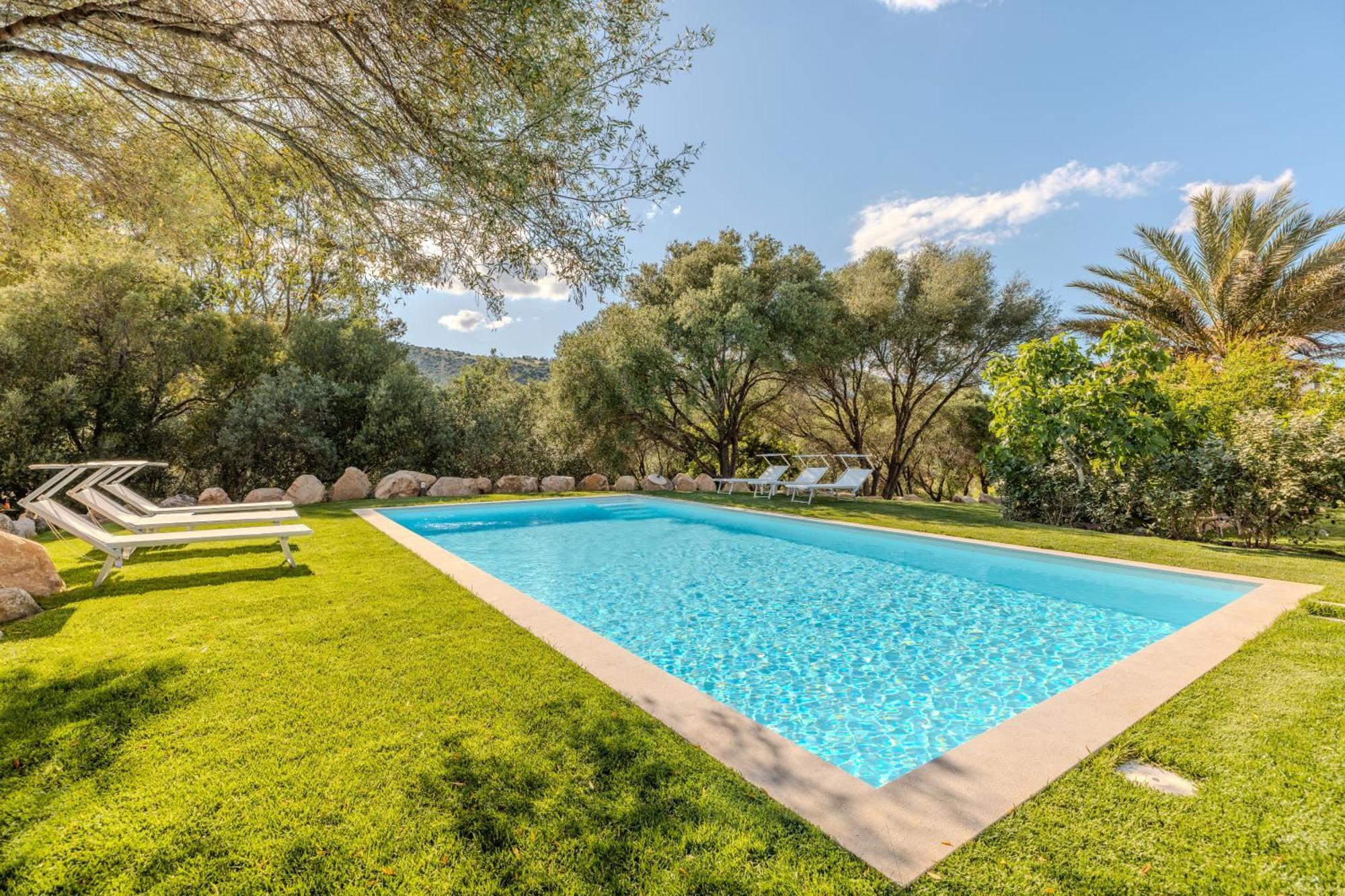 Stazzo San Teodoro Il Ginepro Piscina Condivisa Daire Dış mekan fotoğraf
